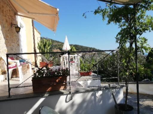 Готель Ca' Clementine Sasso di Bordighera Екстер'єр фото